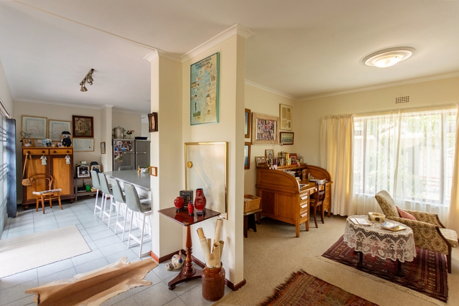 5 Bedroom Property for Sale in Middedorp Western Cape